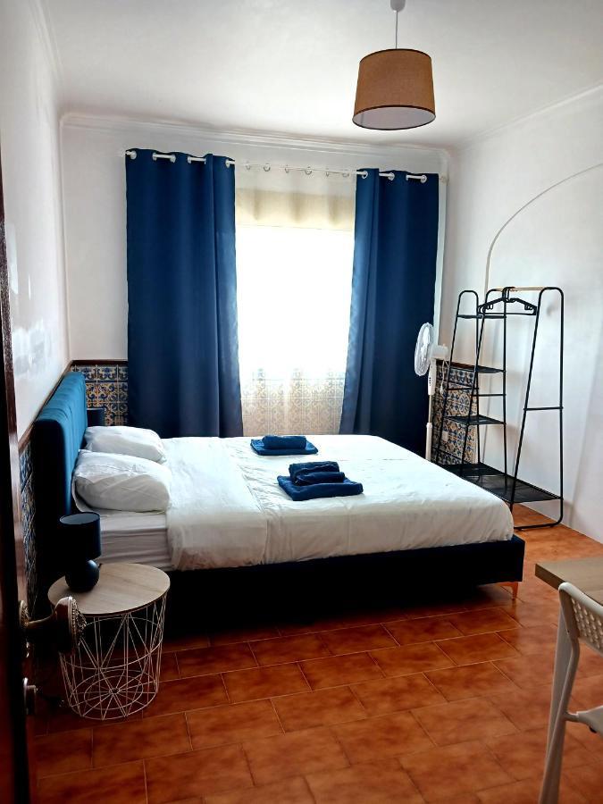 Rooms 10 Mins Walk From Train Station! Agualva-Cacem Dış mekan fotoğraf